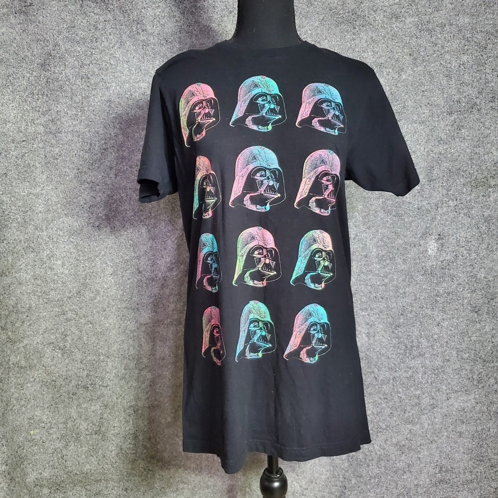 Starwars Black Darth Vader size M 100% cotton long graphic tee shirt